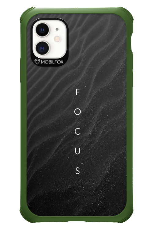 Focus (Black) - Apple iPhone 11
