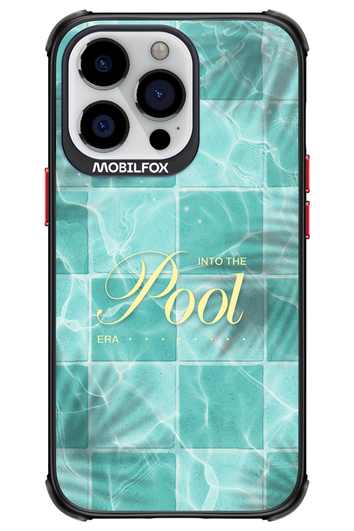 Into the Pool - Apple iPhone 13 Pro