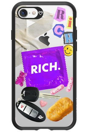 Essentials - Apple iPhone 7