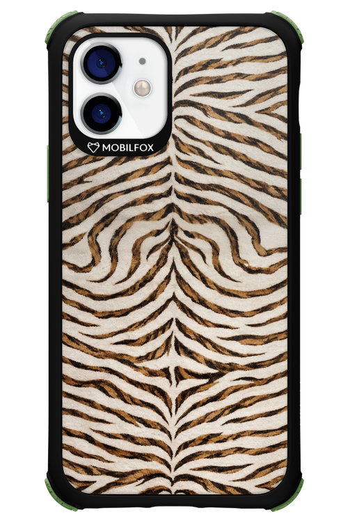 Adventure Charm - Apple iPhone 12